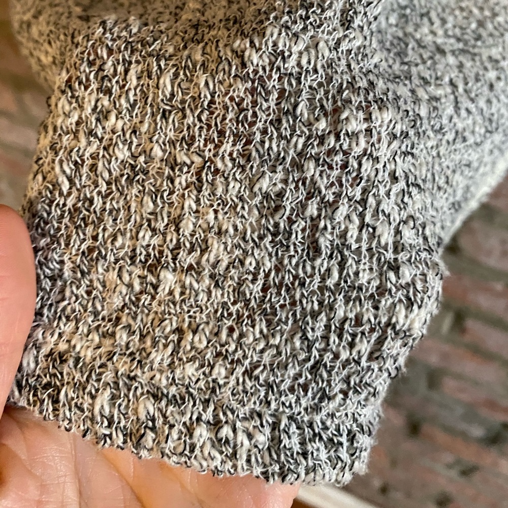 Grey sweater - Picture 3 of 5